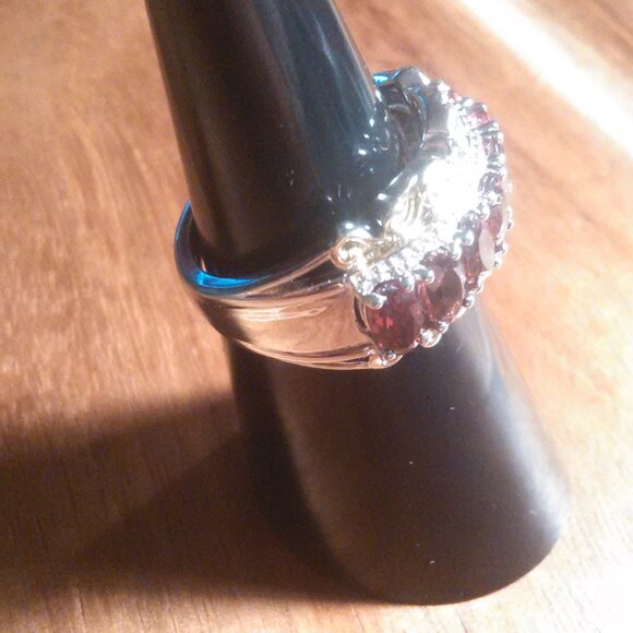 Mozambique Garnet and White Zircon Brass Ring (Size 5) - Picture 11 of 12